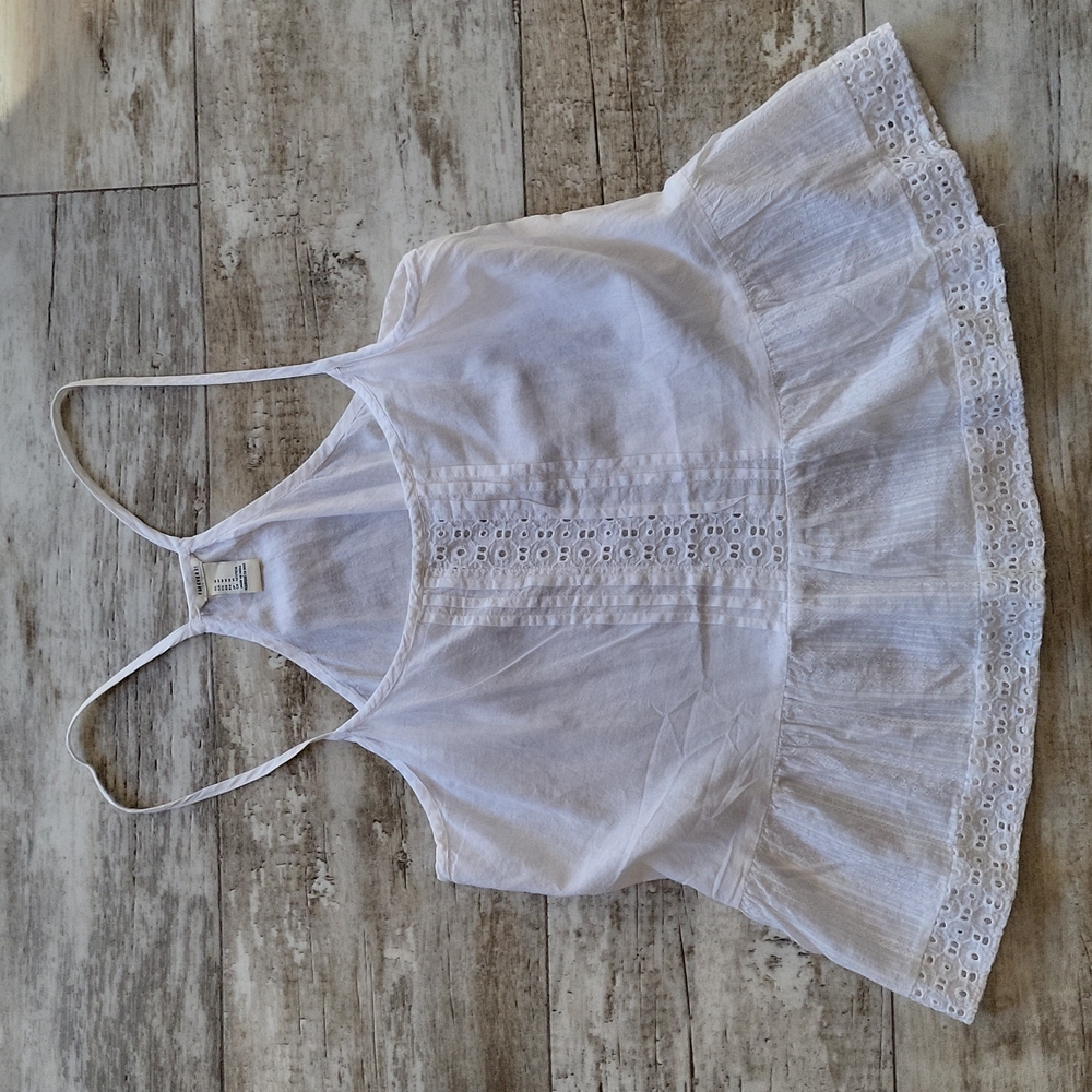 Forever 21 Peplum Eyelet Top - Picture 2 of 8